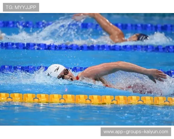 中国游泳队多人刷新个人纪录，竞技精神再攀高峰